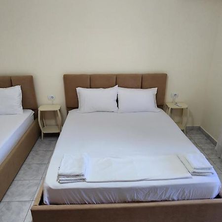 Apartament Teuta Përmet Eksteriør billede